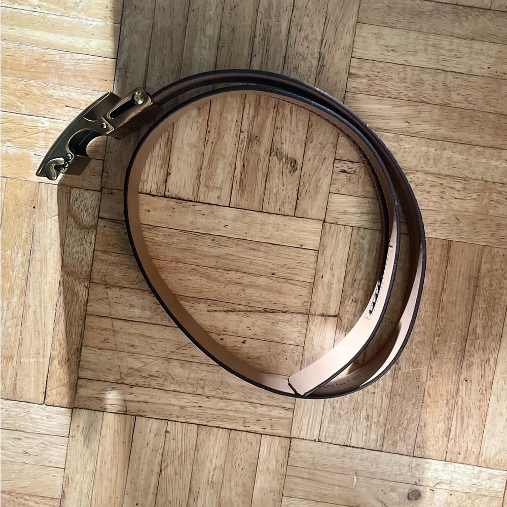 "Brown belt-comfort click”